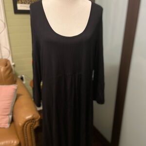 Black Long Sleeve Scoop Neck Dress